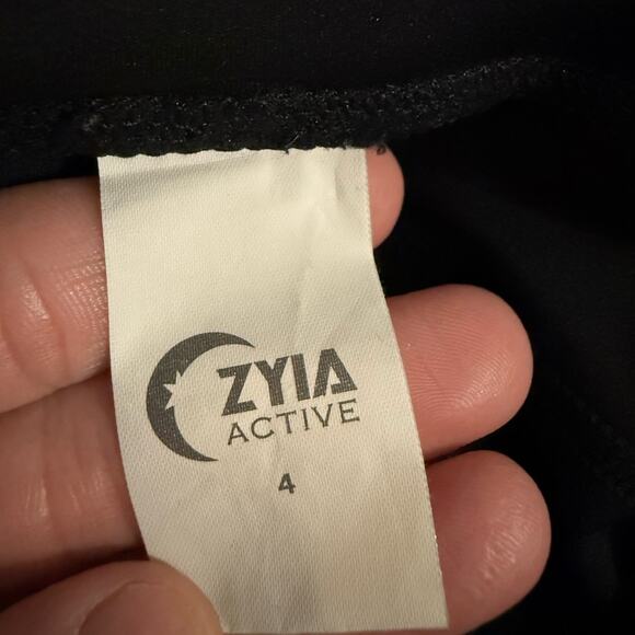 ZYIA Active Women’s Sz 4 Black Leggings Pockets Shiny Dots Ankle - Picture 3 of 6